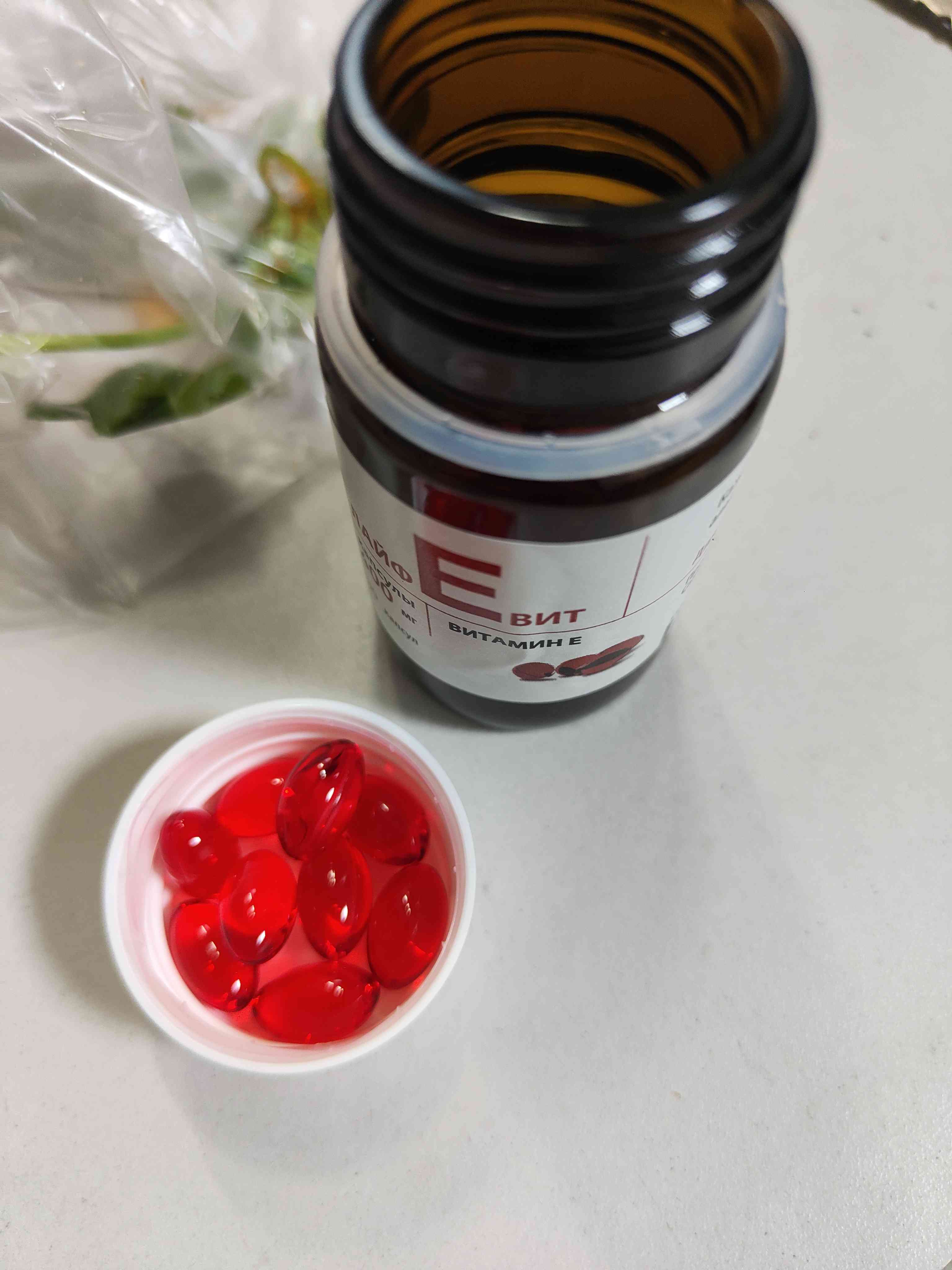 Vitamin E Đỏ Zentiva 400mg - Viên uống làm đẹp da của Nga, Hỗ trợ cấp ẩm, giảm thâm sẹo, Hộp 30 viên chính hãng