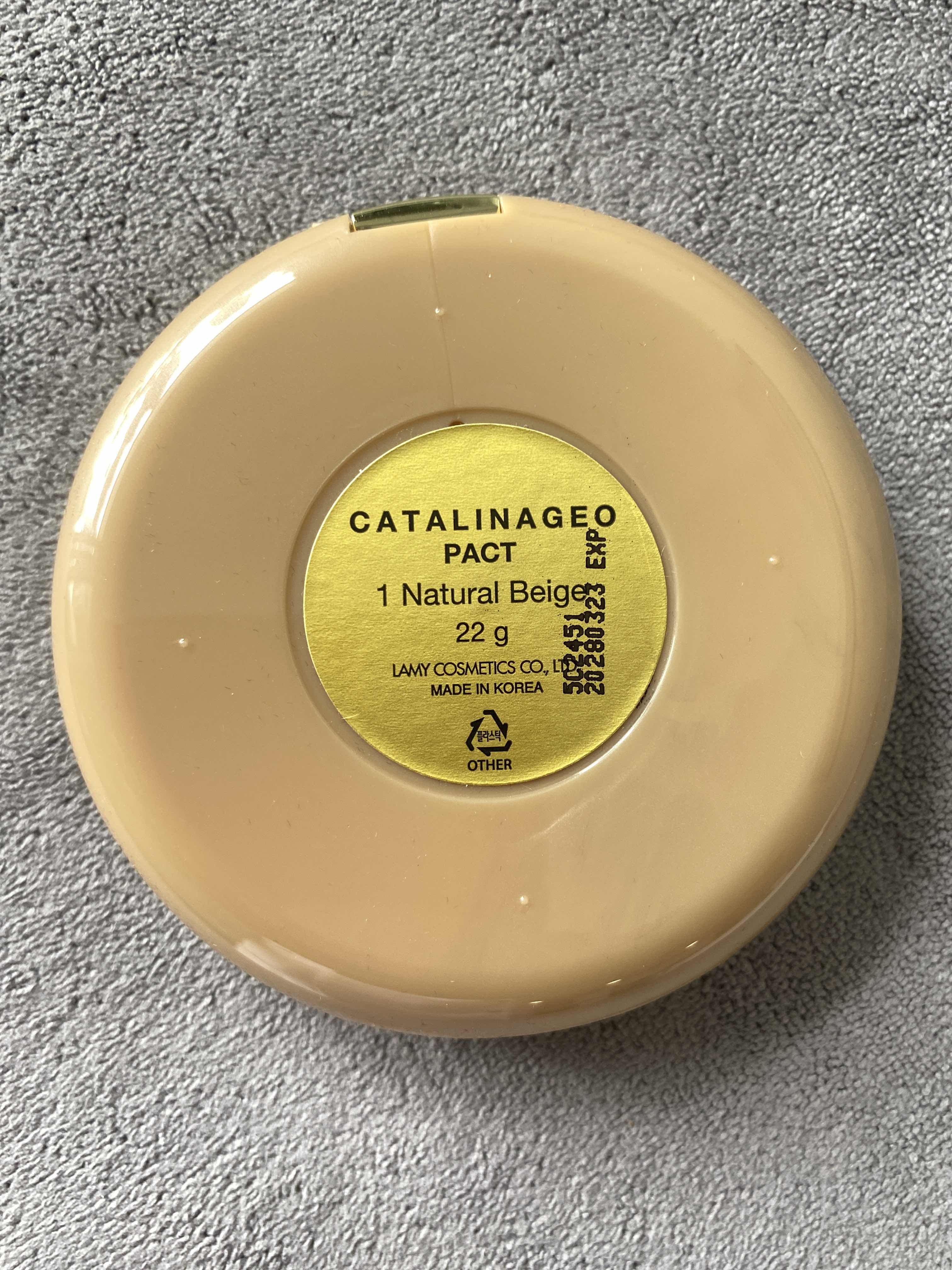 Phấn Phủ Dạng Nén Siêu Mịn Geo Lamy Catalina Golden Pact - Chì Không Chứa, Che Phủ Lỗ Chân Lông Tự Nhiên, Dành Cho Mọi Loại Da