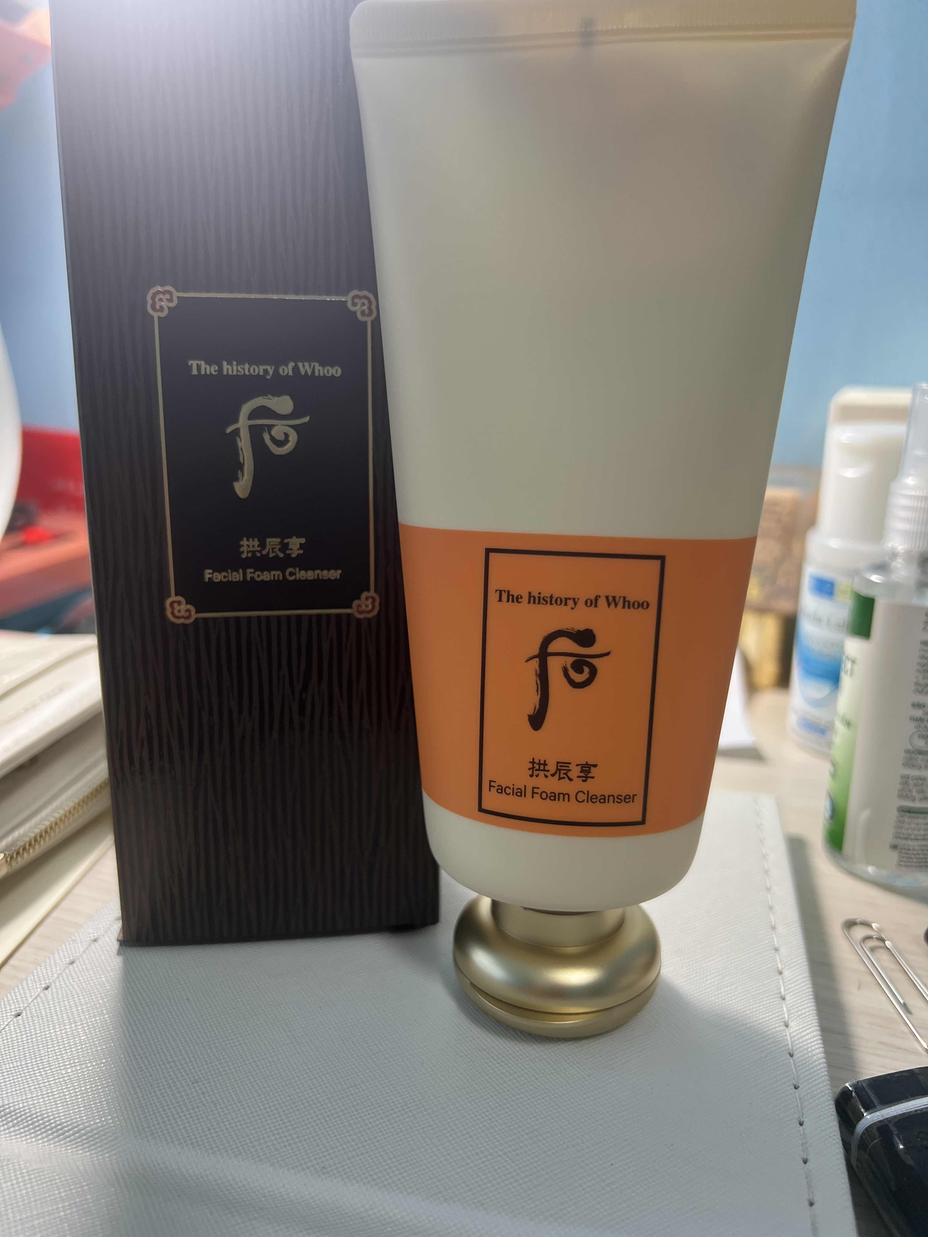 Set sữa rửa mặt Whoo vàng 180ml tặng kem tẩy trang 40ml