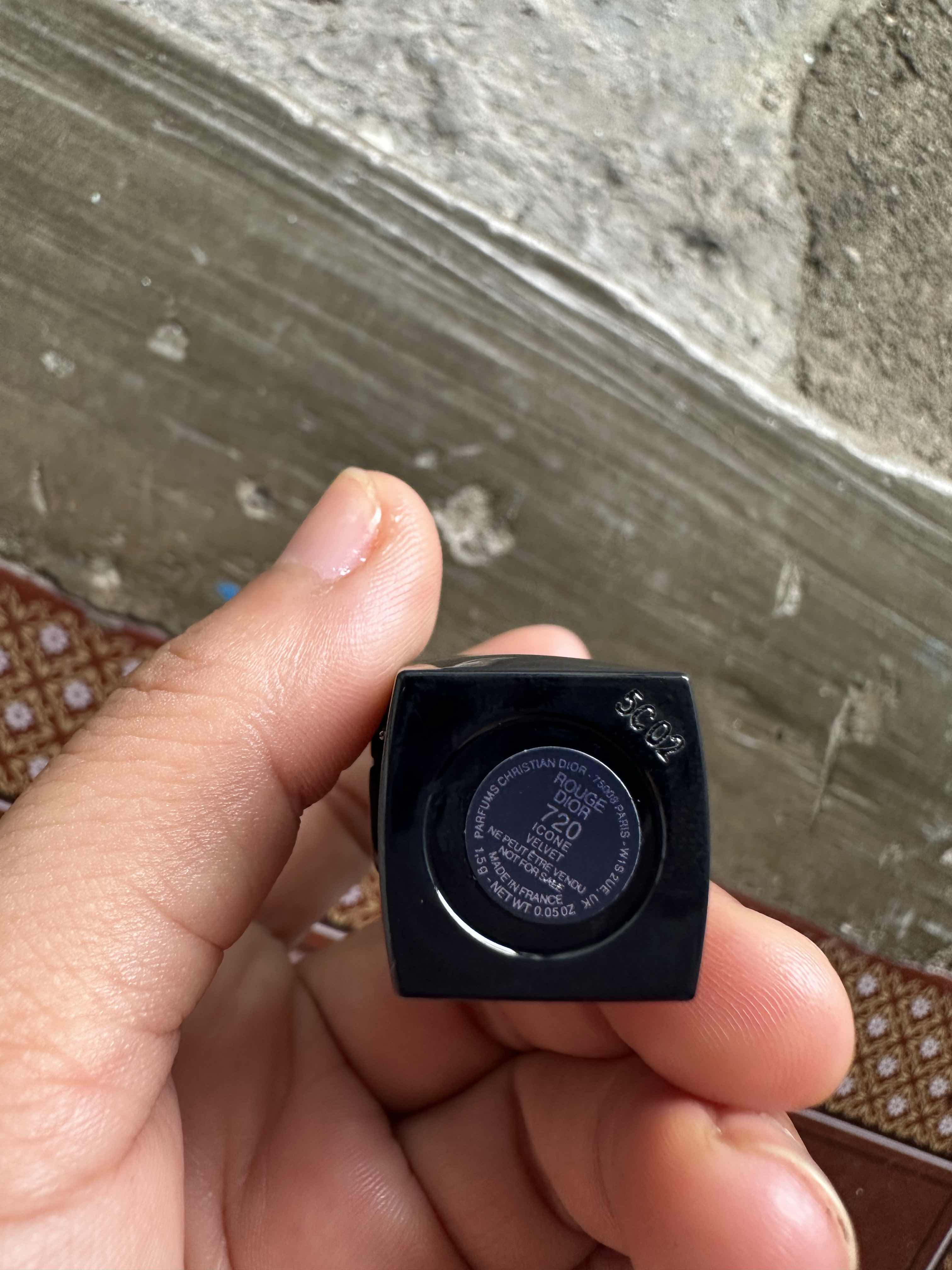 Son Dior 720 Matte Mini 1,5g - Son Môi Chất Lượng Cao, Màu Đỏ Sang Trọng, Dễ Dàng Phối Đồ, Thời Trang Nữ