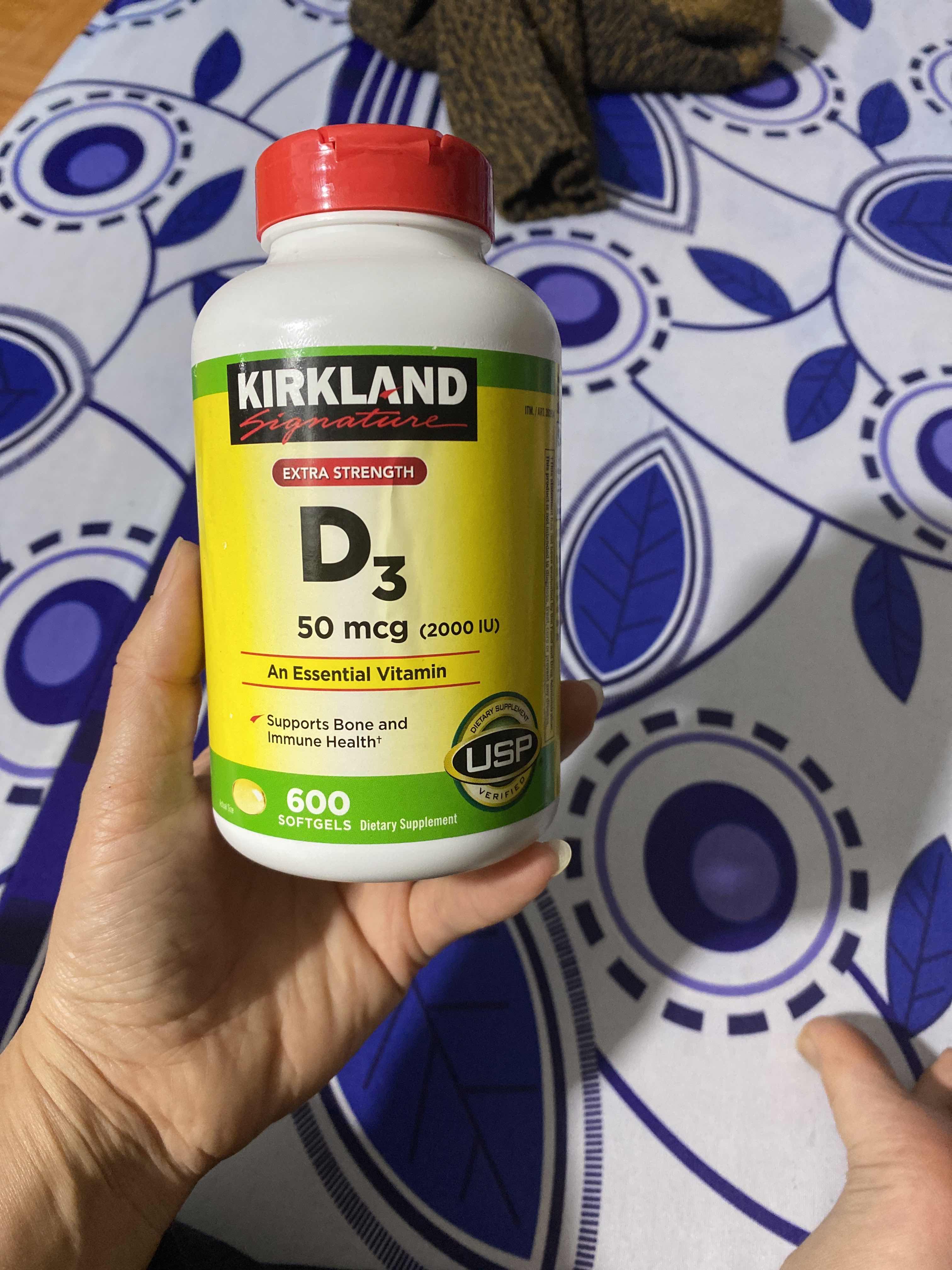 Vitamin D3 2000IU Kirkland - Viên uống bổ sung vitamin mặt trời, hỗ trợ xương và miễn dịch, đóng gói 600 viên
