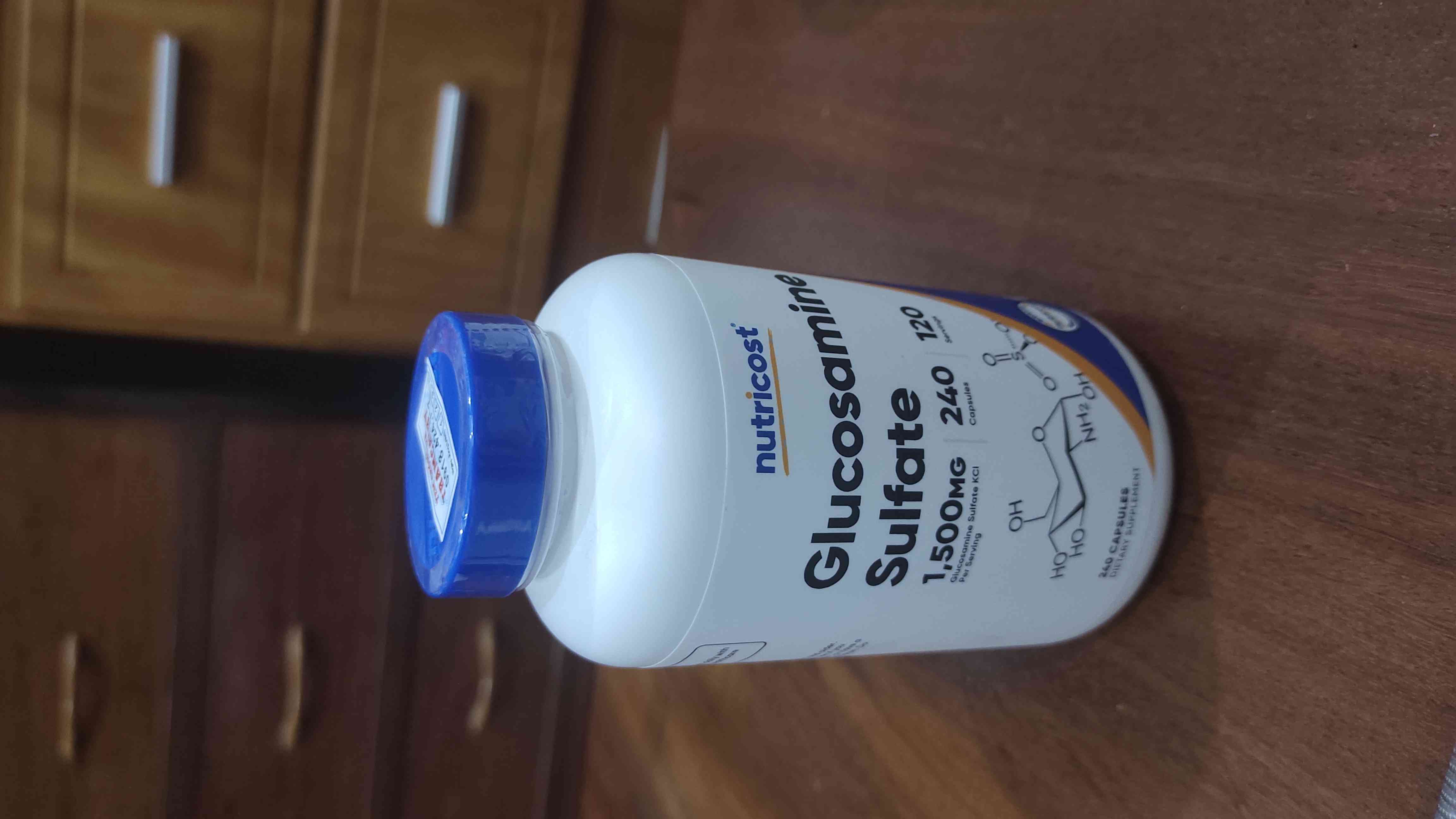 Viên uống Nutricost Glucosamine Sulfate 1500mg - Hỗ trợ xương khớp, giảm đau mỏi, tăng linh hoạt 240 viên chất lượng cao