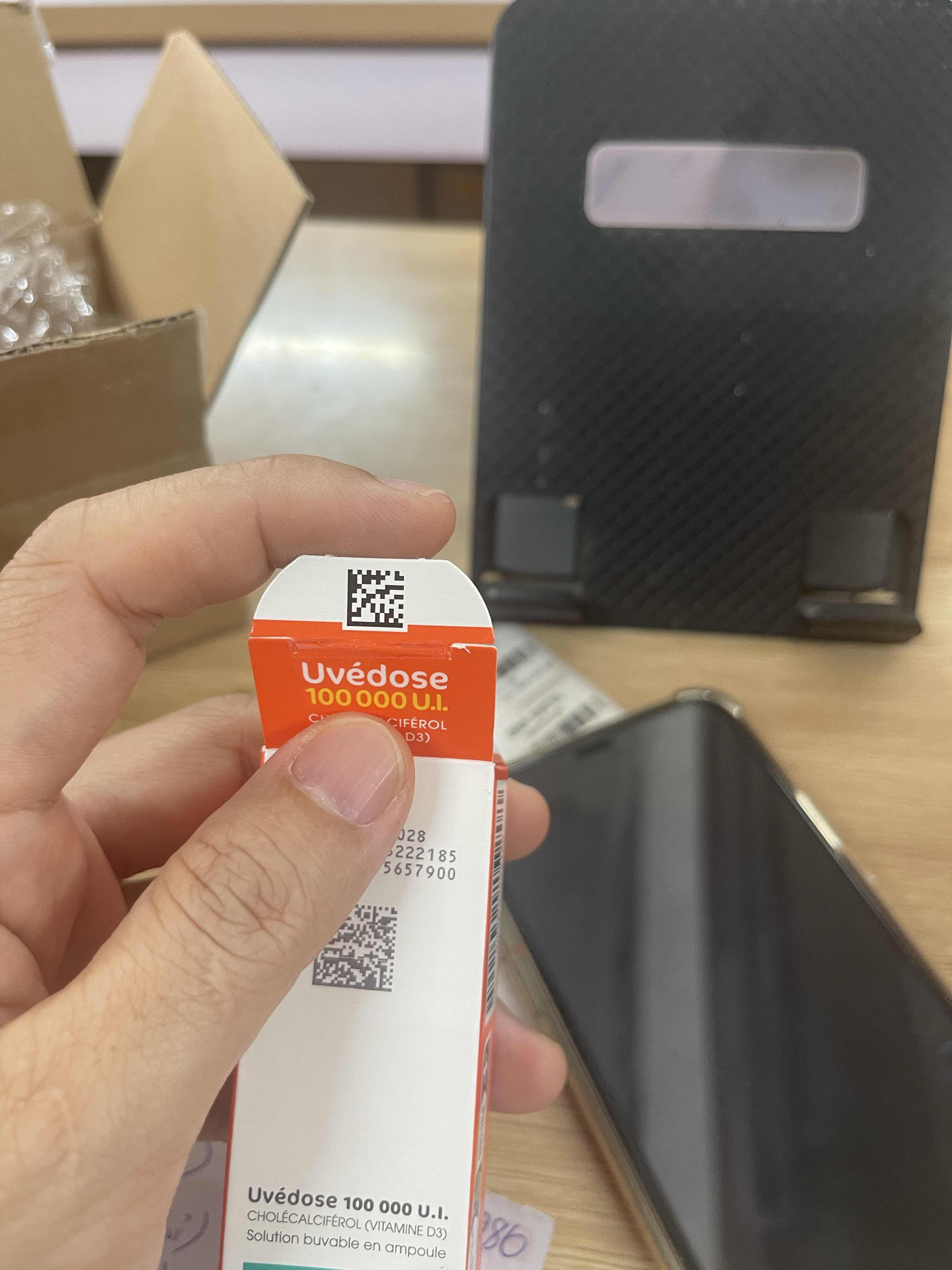 Vitamin D3 Uvedose 100000 UI - Bổ Sung Vitamin D cho Trẻ Từ 18 Tháng, Hỗ Trợ Phát Triển Chiều Cao và Ngăn Ngừa Còi Xương