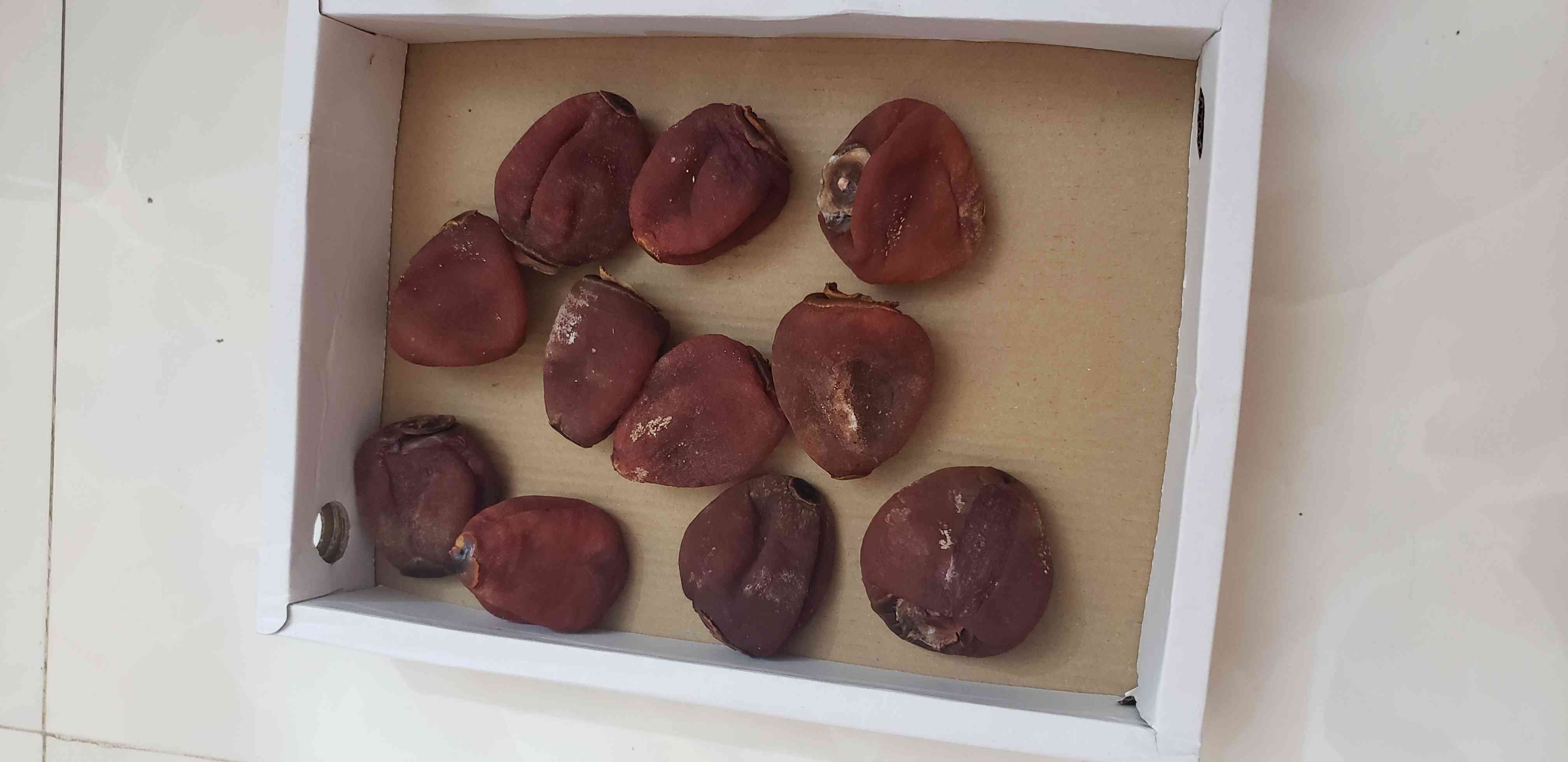 Hồng Treo Gió Hàn Quốc 1kg - Hoa Quả Sấy Khô Nguyên Chất, Thơm Ngon, Lợi Ích Sức Khỏe Tuyệt Vời, Quà Tặng Ý Nghĩa
