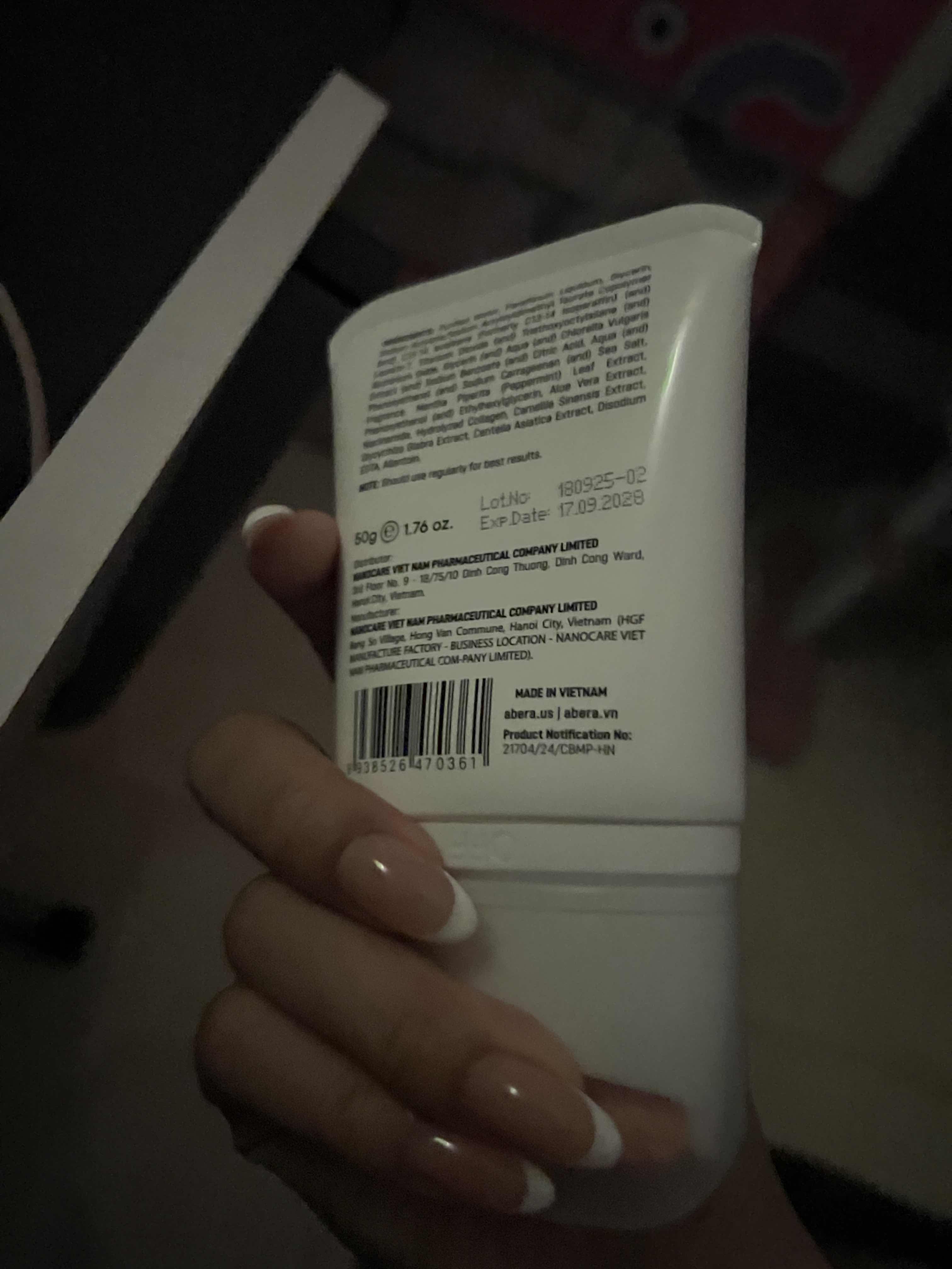 Kem Dưỡng Da Cổ Loka Nano 50ML - Chống Nhăn, Phục Hồi Da Cổ, Bảo Vệ Da, SPF 30+ - Dưỡng Ẩm, Căng Mịn Làn Da Tươi Trẻ