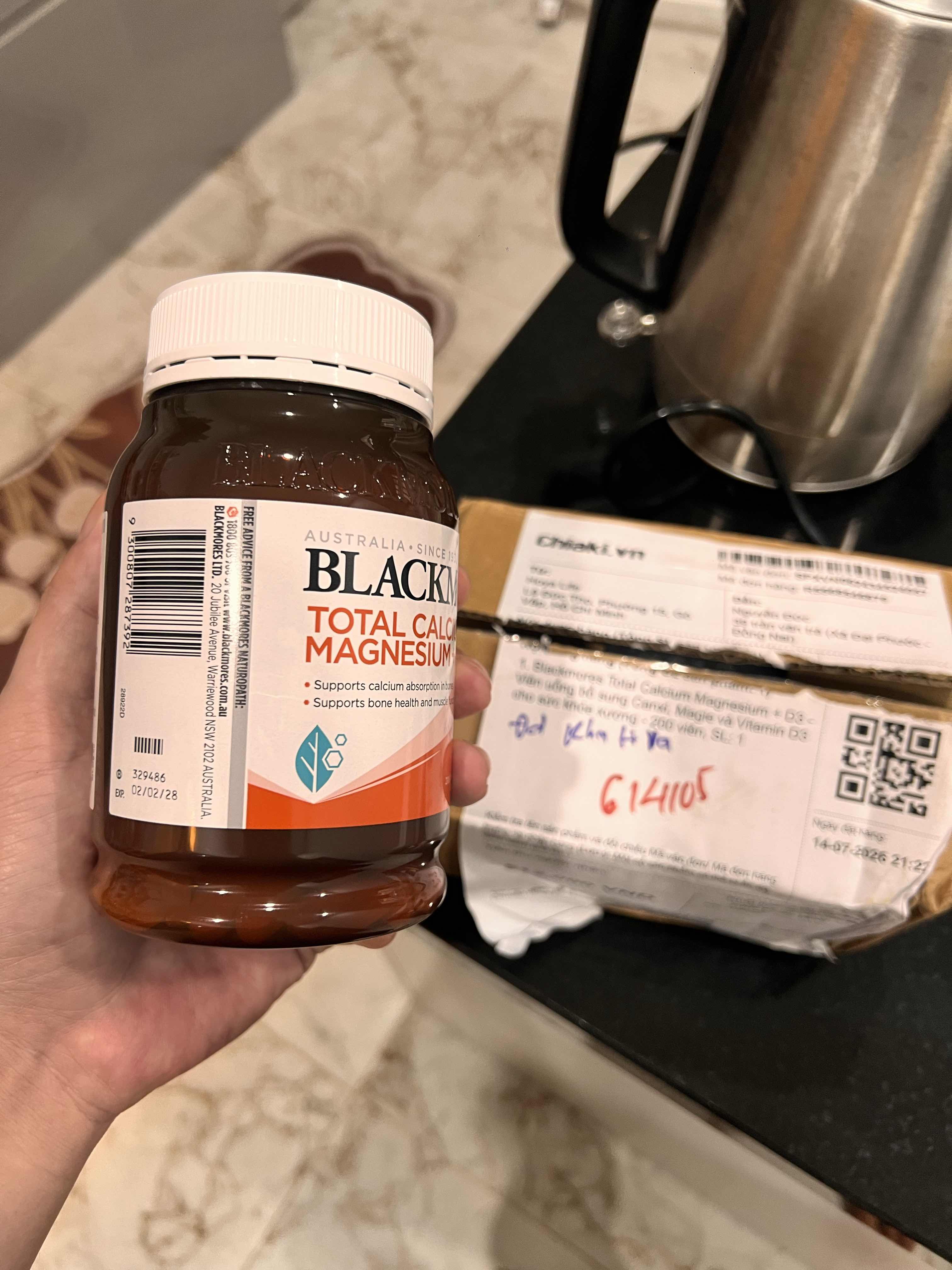 Blackmores Total Calcium Magnesium + D3 - Viên uống bổ sung Canxi, Magie và Vitamin D3 cho sức khỏe xương - 200 viên