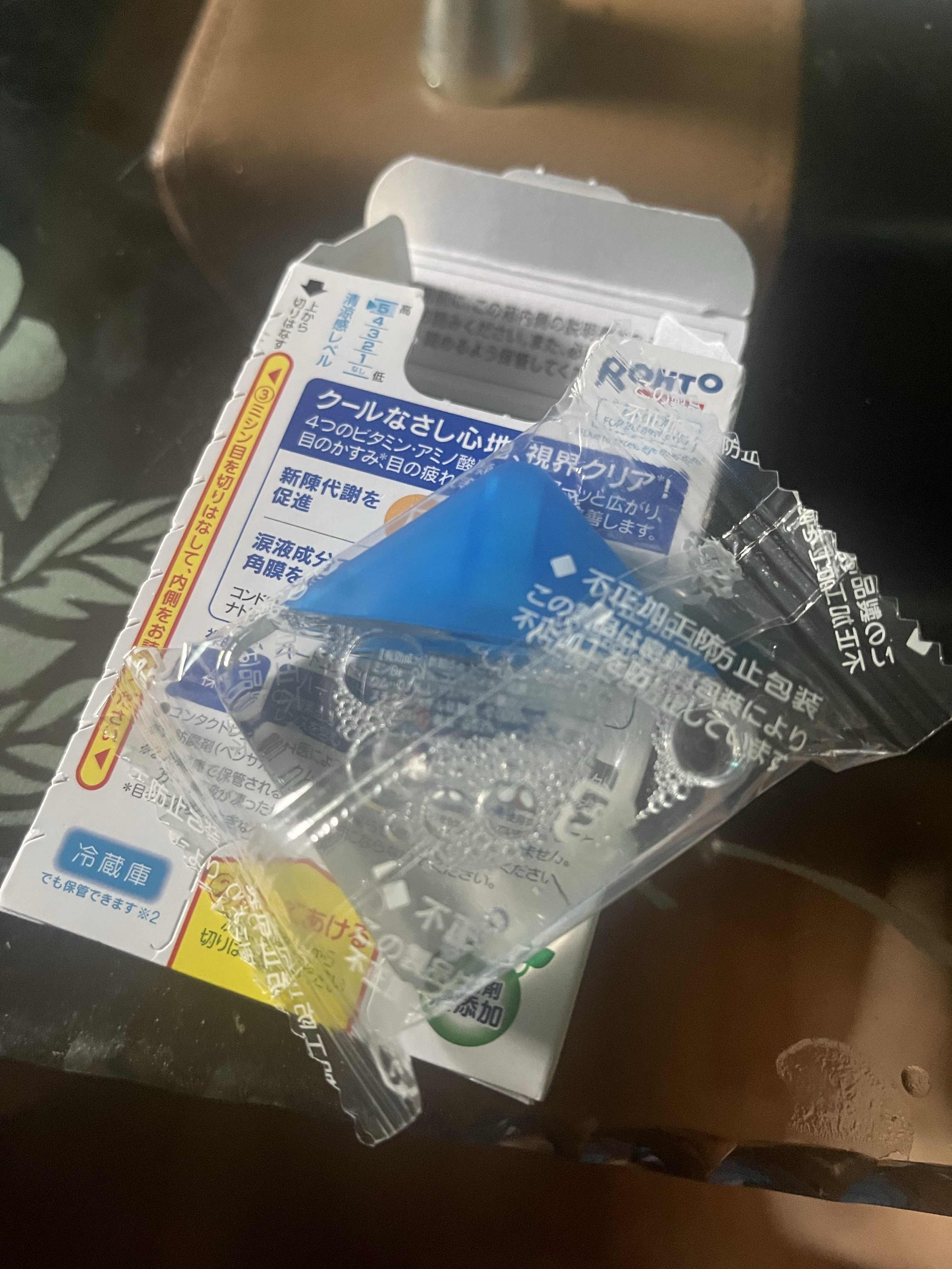 Nước Nhỏ Mắt Rohto Vita 40 Nhật Bản 12ml (Xanh & Vàng) - Giải Pháp Cho Mắt Khô, Mệt Mỏi, Phù Hợp Dành Cho Người Dùng Máy Tính