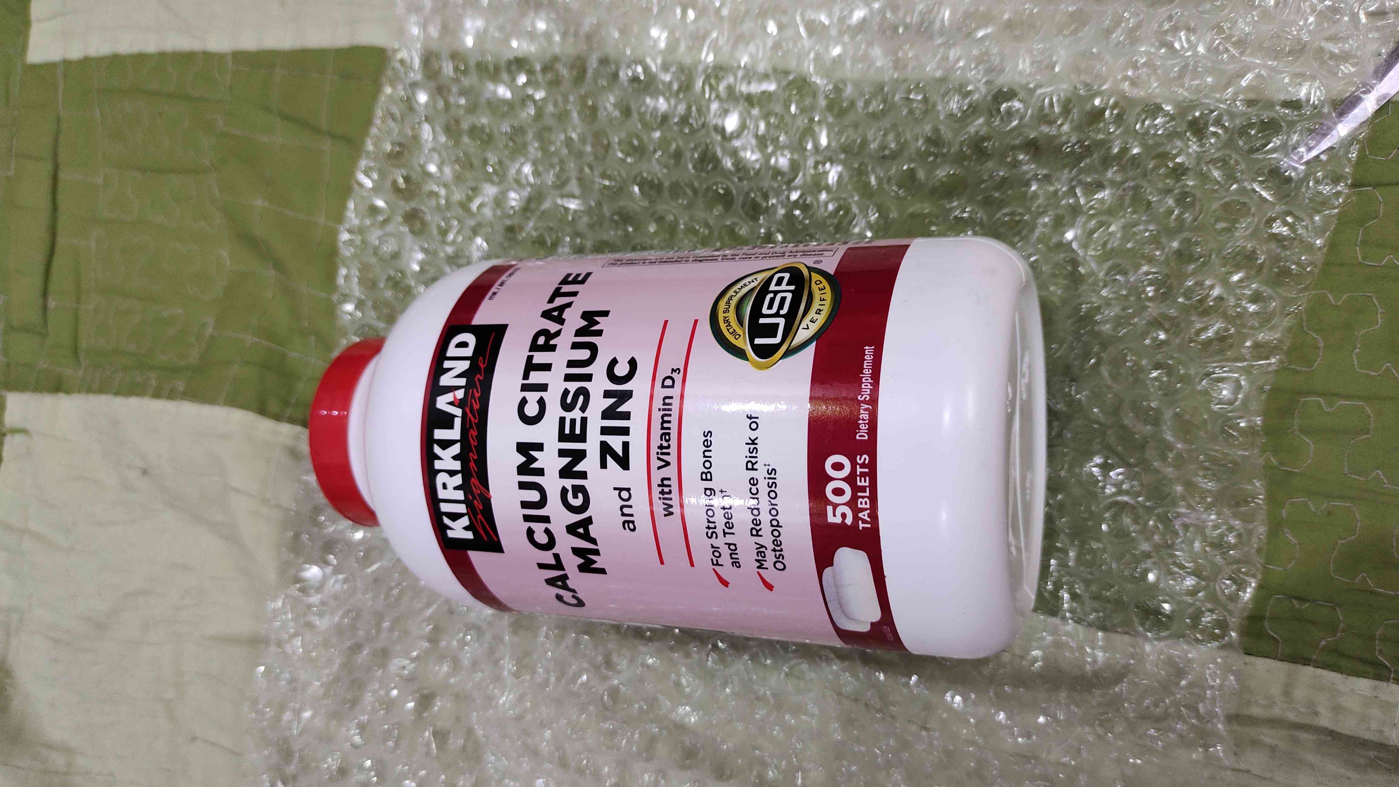 Viên Uống Kirkland Canxi Citrate, Magie và Kẽm 500V - Vitamin Tổng Hợp Hỗ Trợ Sức Khỏe Xương và Đề Kháng
