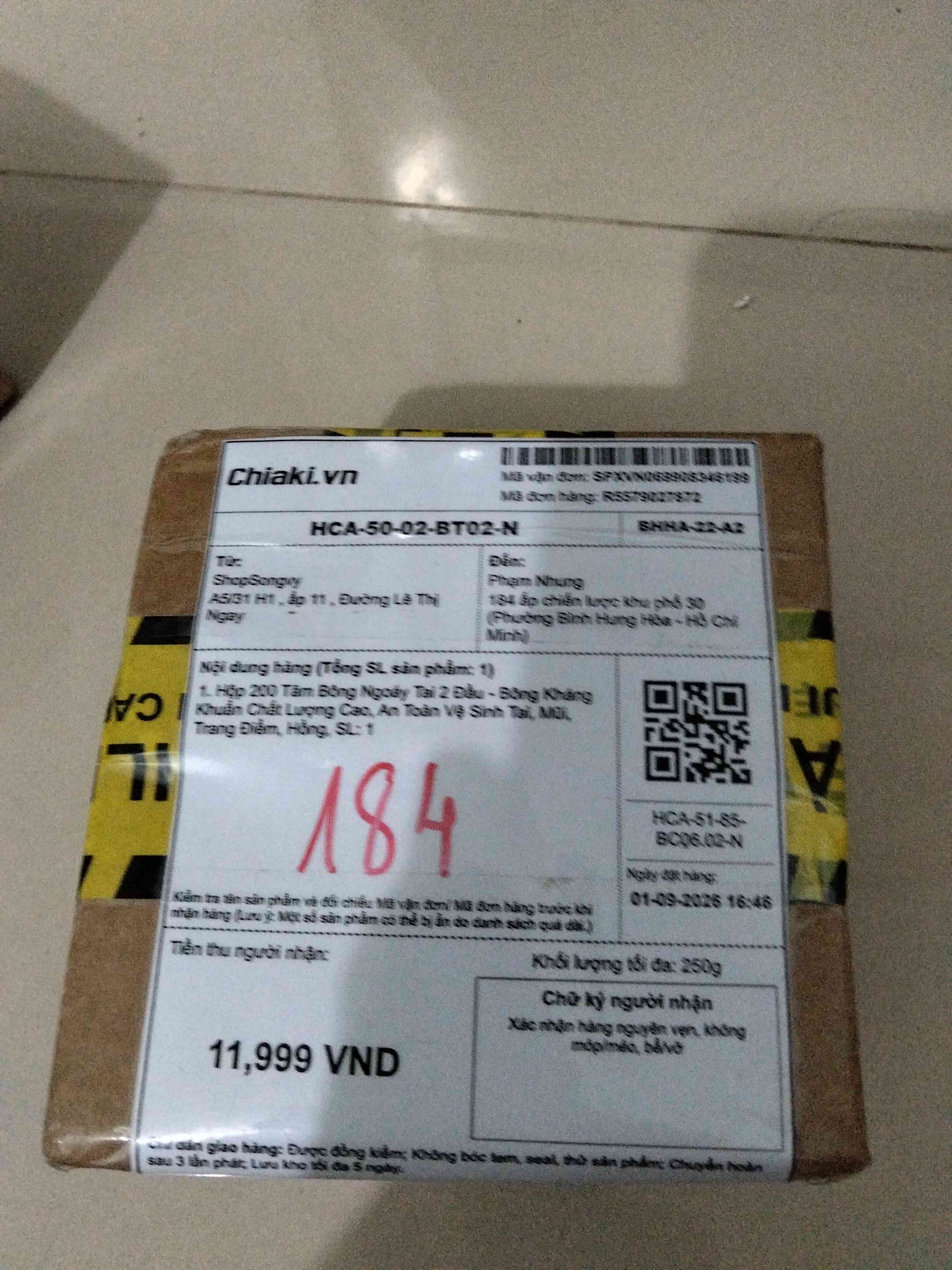 Hộp 200 Tăm Bông Ngoáy Tai 2 Đầu - Bông Kháng Khuẩn Chất Lượng Cao, An Toàn Vệ Sinh Tai, Mũi, Trang Điểm