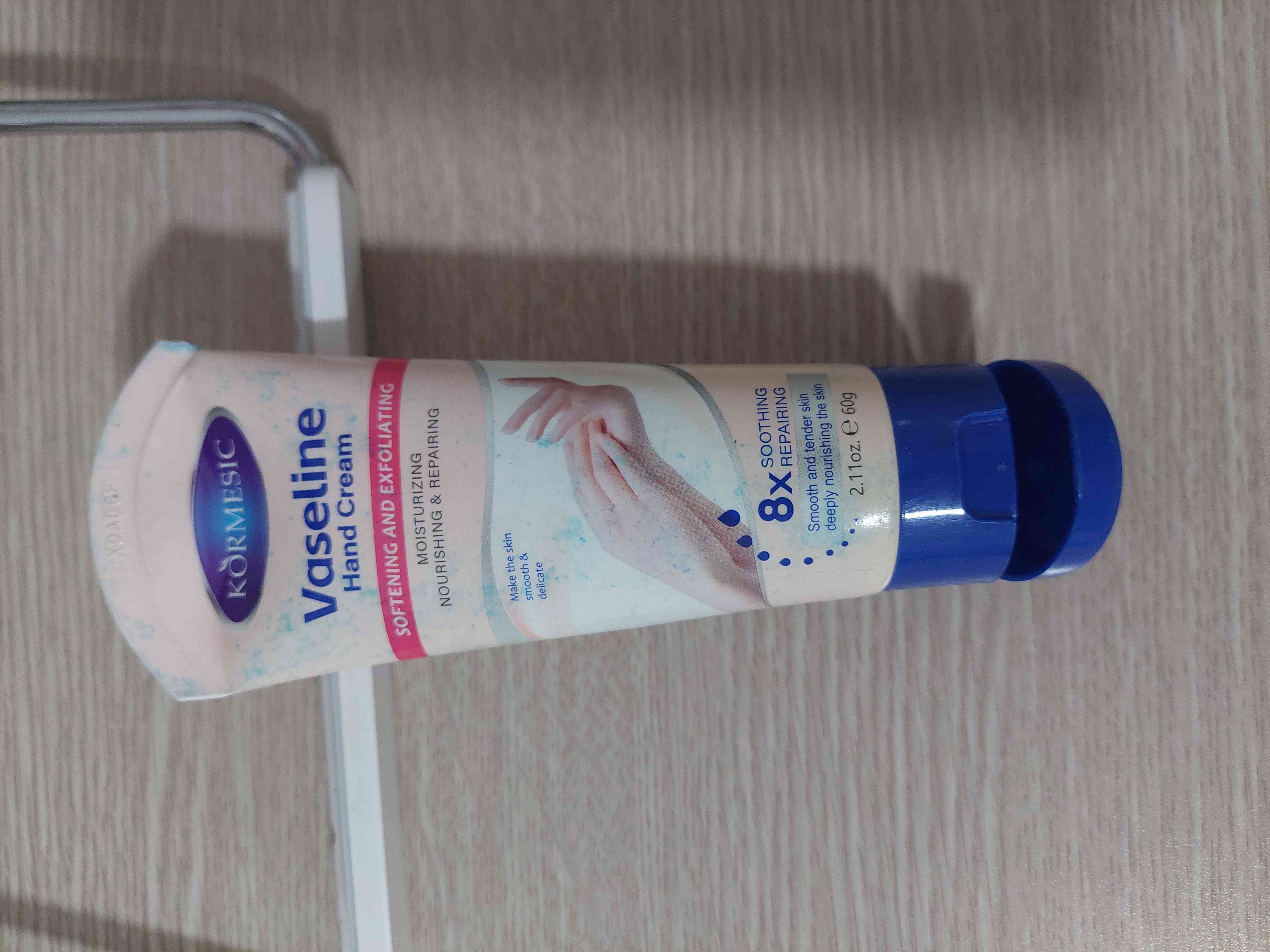 Kem Dưỡng Da Tay Vaseline 60g – Dưỡng Ẩm, Làm Trắng Da, Giúp Da Mịn Màng và Không Nứt Nẻ, Phù Hợp Mọi Loại Da