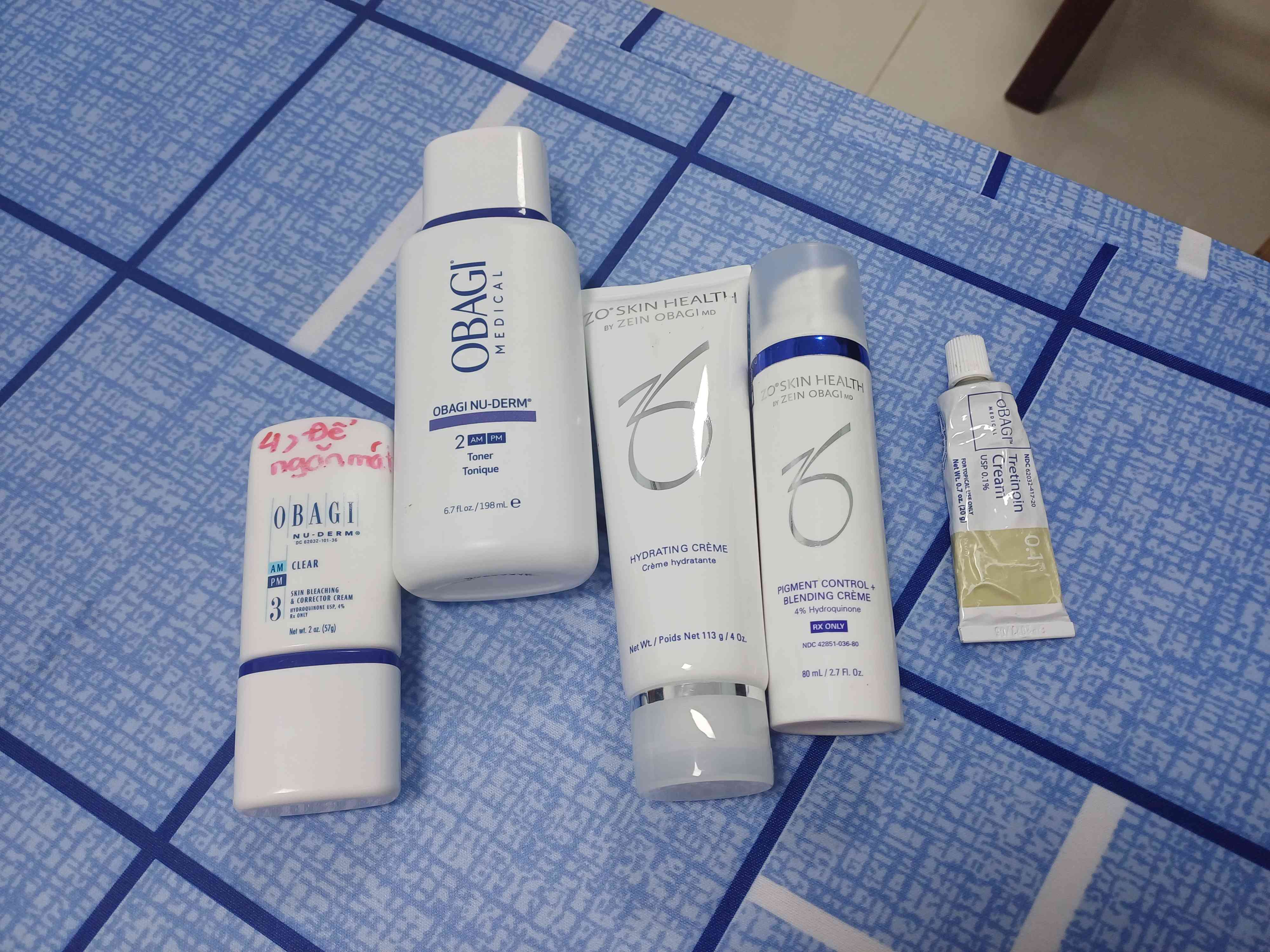 Kem Dưỡng Ẩm Zo Skin Health Hydrating Crème Cho Da Khô - Cấp Nước, Nuôi Dưỡng Da Mềm Mại và Khỏe Mạnh NK chính ngạch