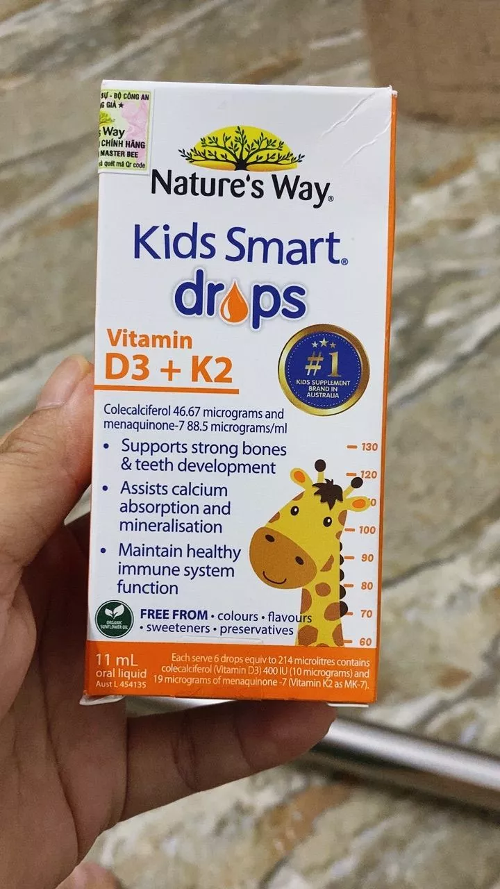 Siro Nature's Way Kids Smart Drops Vitamin D3 + K2 - Bổ Sung Vitamin D3 và K2 Hỗ Trợ Hấp Thụ Canxi Cho Trẻ Từ 0 Tháng Tuổi