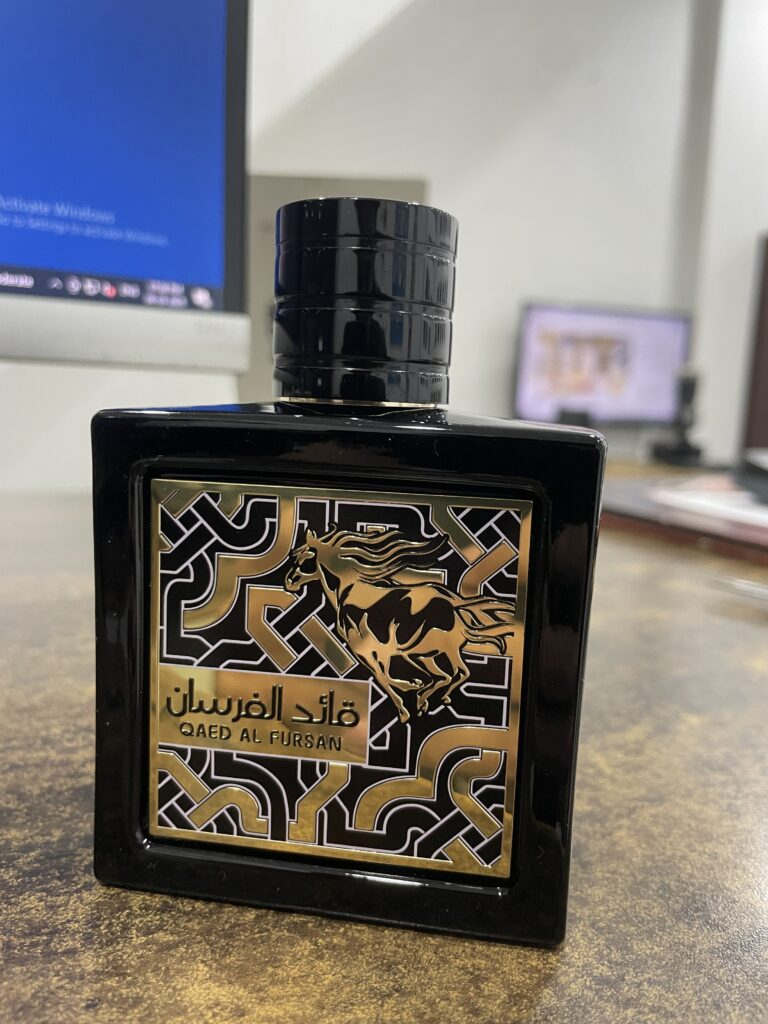 Nước Hoa Unisex Lattafa Qaed Al Fursan EDP 100ml - Hương Hoa Cỏ Nhiệt Đới Tinh Tế, Lưu Hương Lâu 8-12h, Phù Hợp Cho Cả Nam Nữ