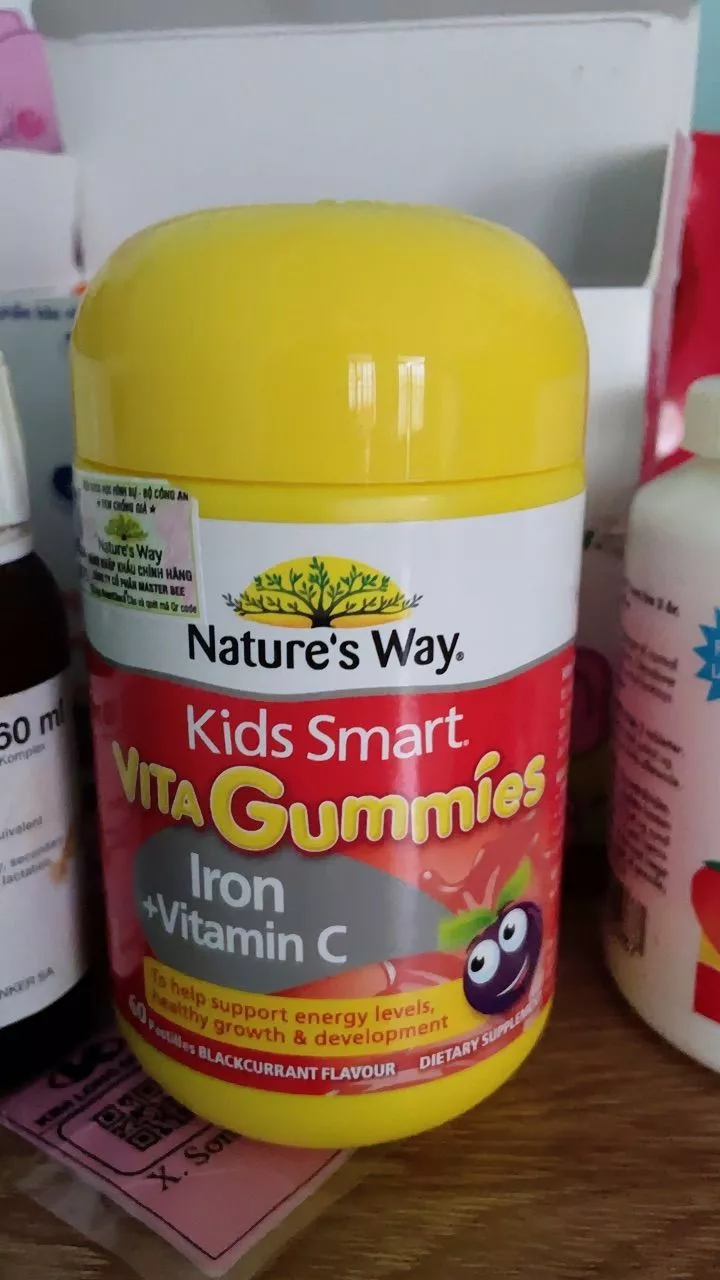 Kẹo Dẻo Bổ Sung Sắt & Vitamin C Nature’s Way Vita Gummies - Hỗ Trợ Sức Khỏe Trẻ Em Từ 2 Tuổi, Vị Trái Cây Ngon Miệng