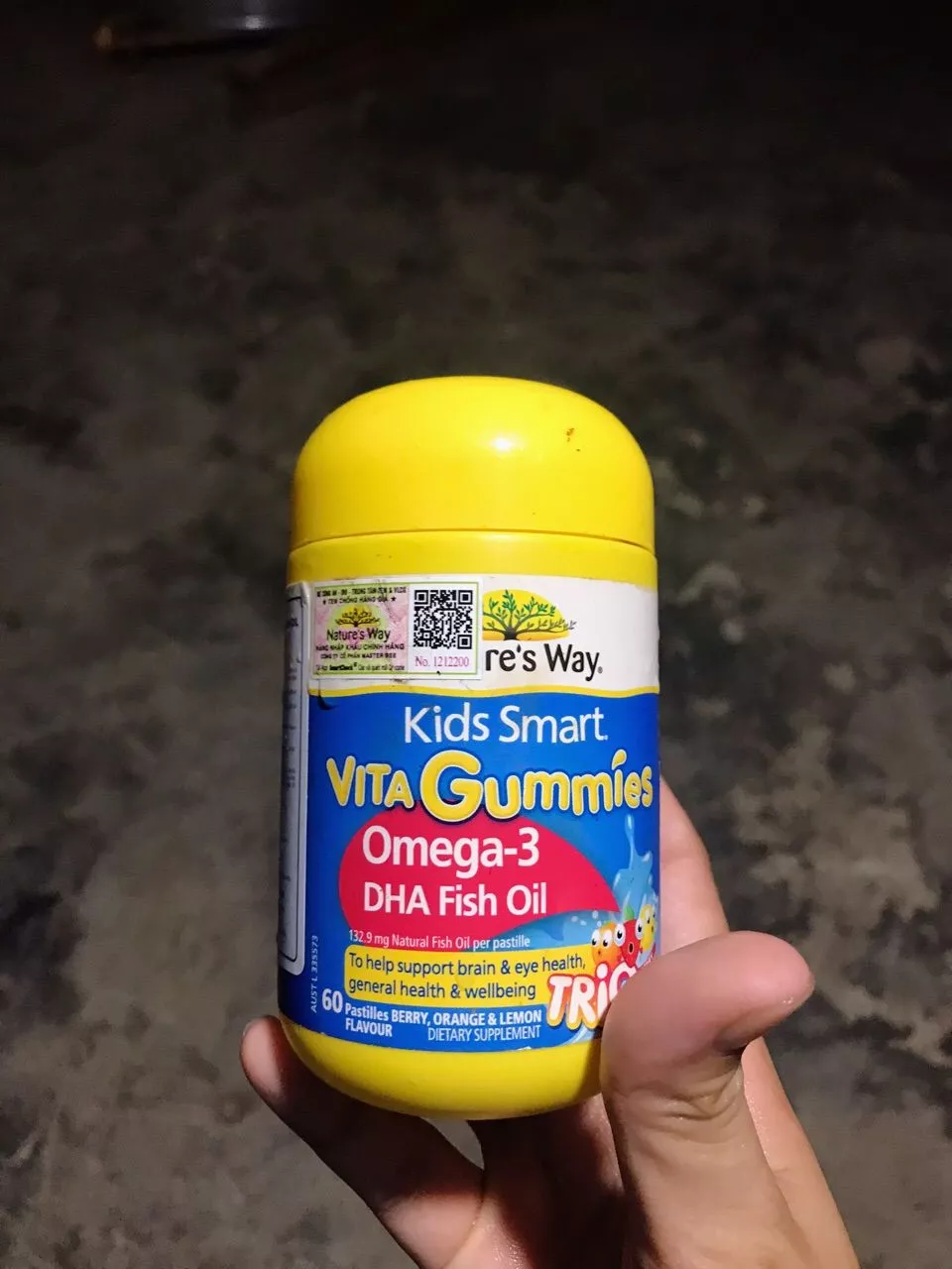 Kẹo dẻo Nature's Way Kids Smart Vita Gummies Omega-3 DHA - Bổ sung dầu cá tự nhiên cho sức khỏe não bộ và thị lực trẻ em, 60 viên