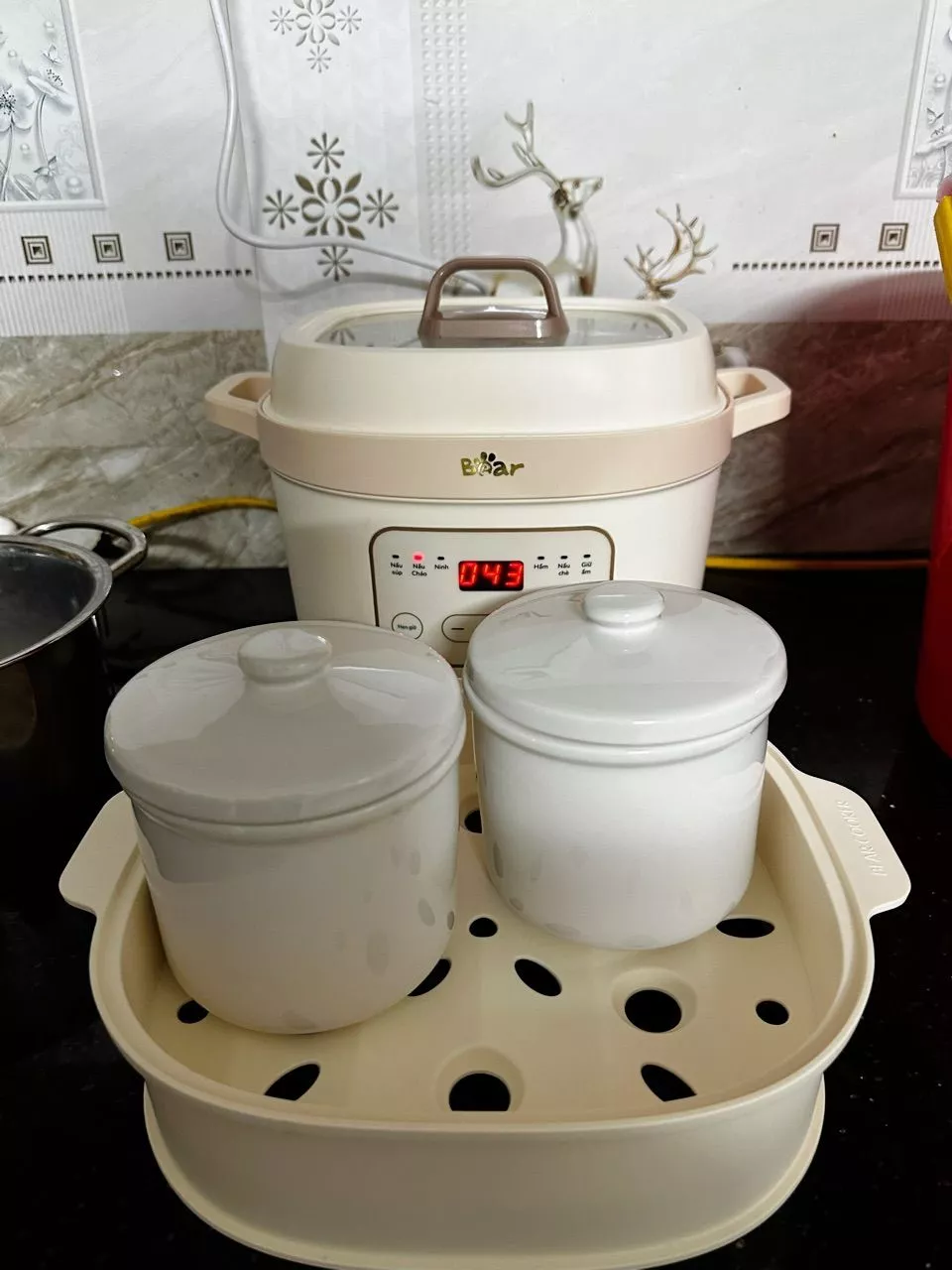 Nồi nấu chậm đa năng Bear SB-NNC16 1.6L - Thiết kế hiện đại, 6 chế độ nấu tiện lợi, giữ trọn dinh dưỡng cho món ăn thơm ngon