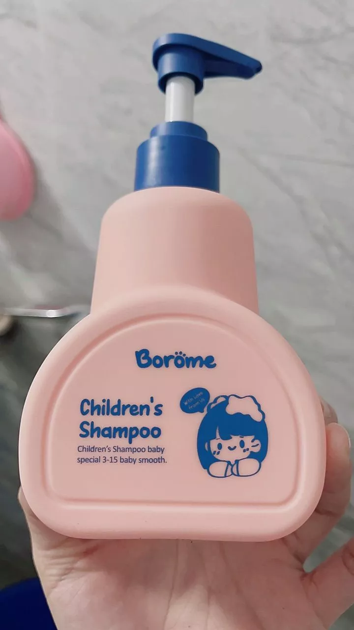 Dầu Gội Đầu Trẻ Em Borome 335ml - Không Gây Cay Mắt, Chiết Xuất Hoa Cúc, Dưỡng Tóc Mềm Mượt Cho Trẻ 3-15 Tuổi