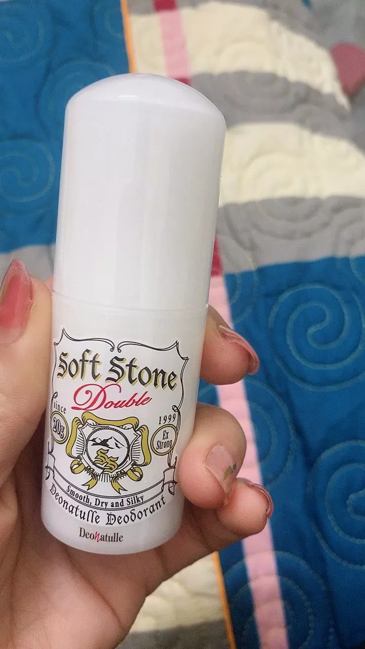 Lăn Khử Mùi Đá Khoáng Soft Stone Deonatulle 20g Nhật Bản - Chống Mùi Đỉnh Cao, Khô Thoáng Suốt Ngày, Dành Cho Mọi Loại Da