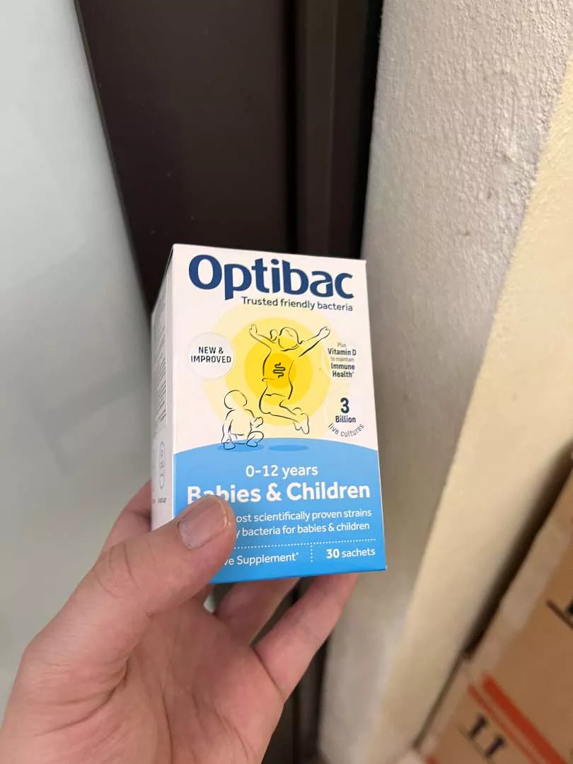 Men vi sinh Optibac cho trẻ từ 0-12 tuổi - Hỗ trợ tiêu hóa, cải thiện táo bón và sức khỏe hệ vi sinh đường ruột cho trẻ nhỏ và mẹ bầu
