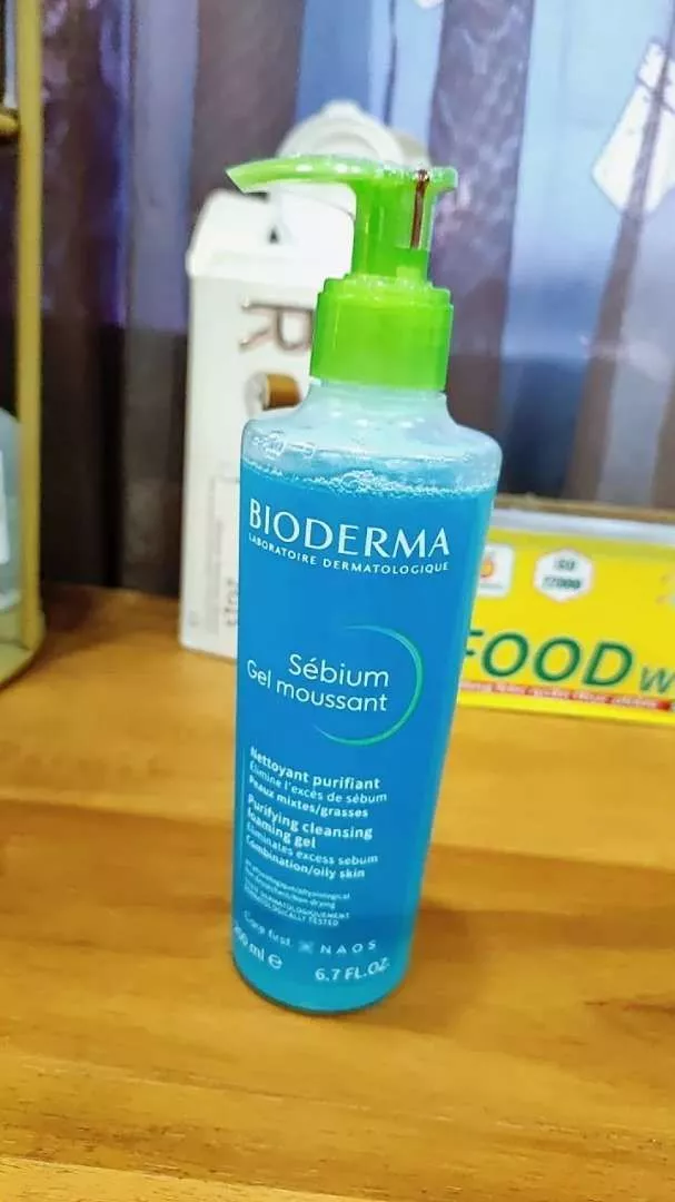 Sữa Rửa Mặt Bioderma Sebium Foaming Gel 200ml - Gel Tạo Bọt Kiềm Dầu, Ngừa Mụn Cho Da Dầu, Hỗ Trợ Làm Sạch Sâu, Duy Trì Độ Ẩm