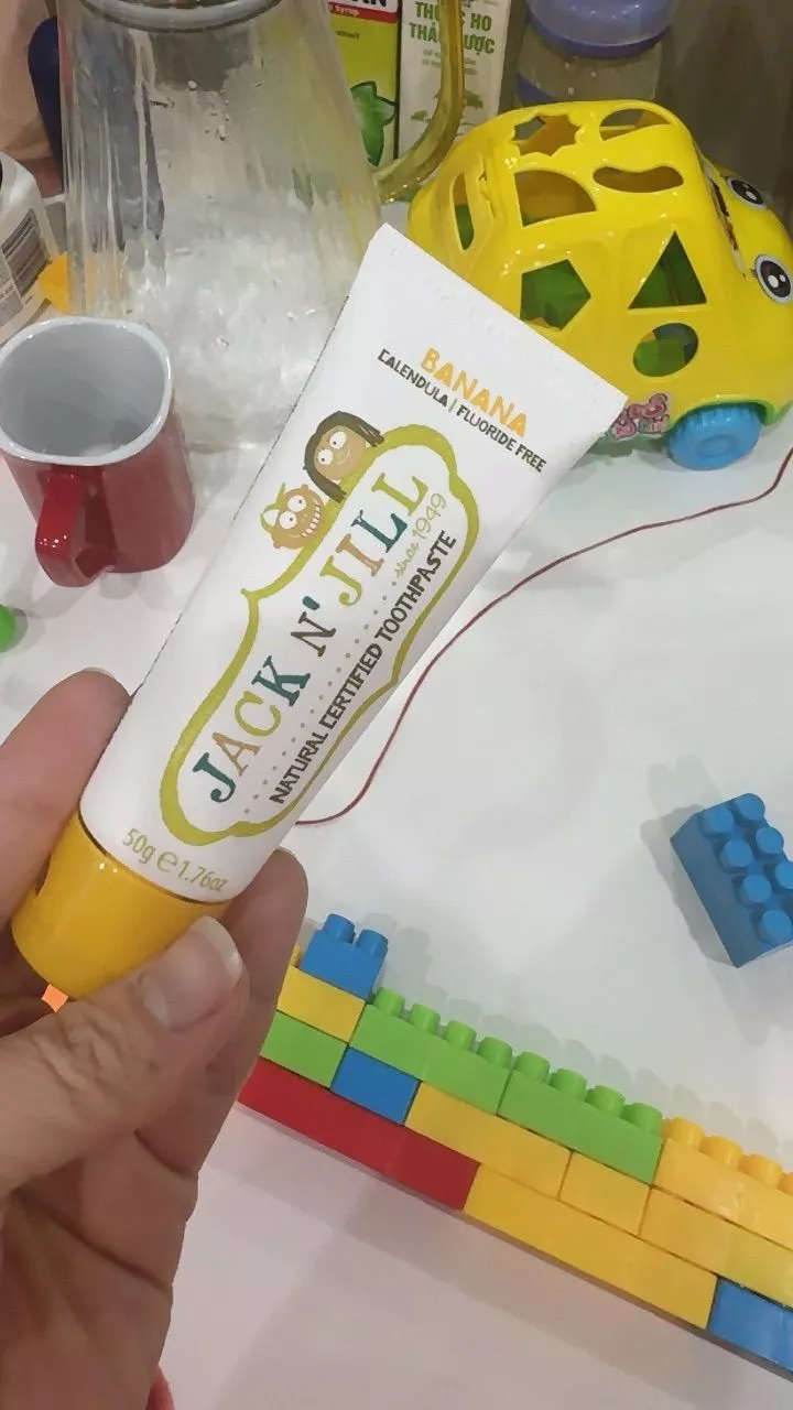 Kem Đánh Răng Hữu Cơ Jack n Jill Organic 50g - An Toàn Cho Bé Từ 6 Tháng, Hương Vị Tự Nhiên Ngon Miệng, Thiết Kế Đáng Yêu