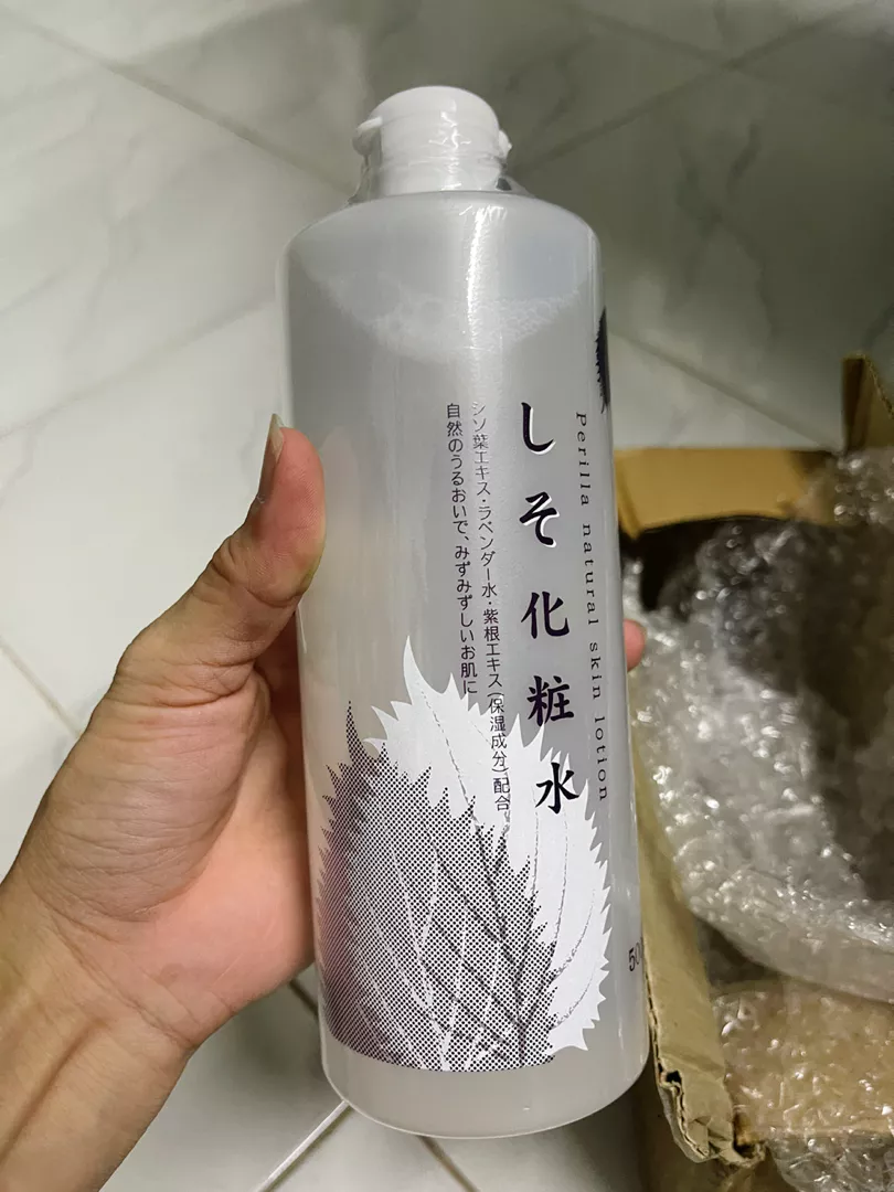 Nước Hoa Hồng Tía Tô Perilla Natural Nhật 500ml - Toner Cung Cấp Độ Ẩm, Hỗ Trợ Giảm Mụn, Chống Oxy Hóa Cho Da Khỏe Mạnh