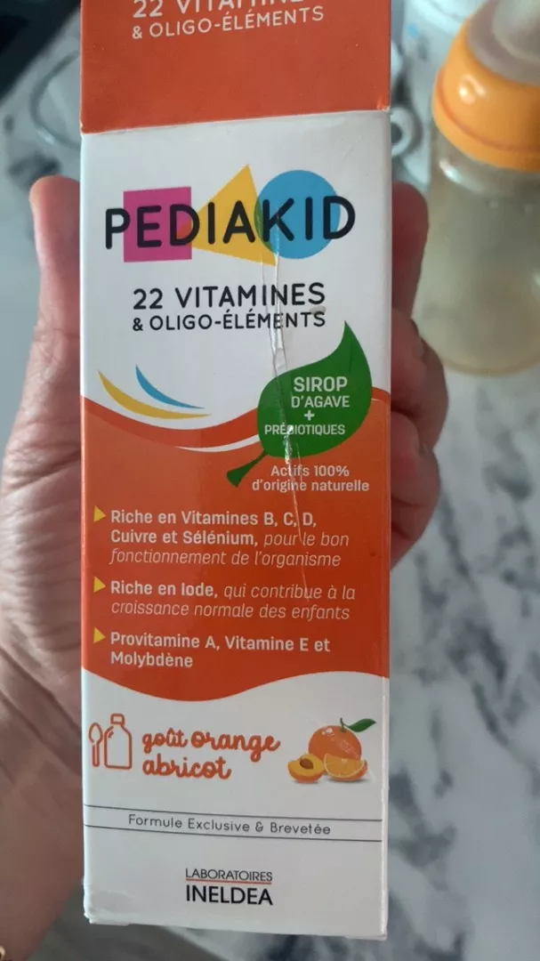 Siro Pediakid 22 Vitamines cho trẻ từ 6 tháng - Vitamin tổng hợp 22 loại, dễ uống vị cam và mơ, tăng cường sức đề kháng, phát triển toàn diện.